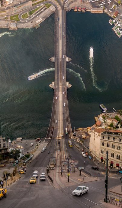 Flatland Art by Aydin Byuyktas